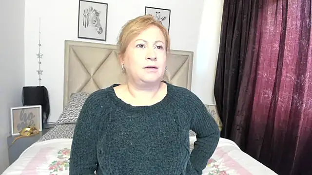 Snapshot of MonyCassius chatting on 11/19/25, 12:27 MonyCassius online show from 11/19/25, 12:27