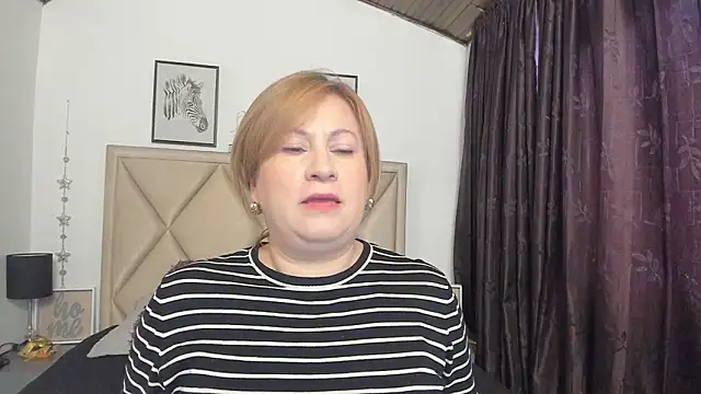 Snapshot of MonyCassius chatting on 02/04/26, 12:33 MonyCassius online show from 02/04/26, 12:33