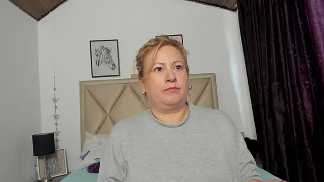 Snapshot of MonyCassius chatting on 04/16/26, 01:45 MonyCassius online show from 04/16/26, 01:45