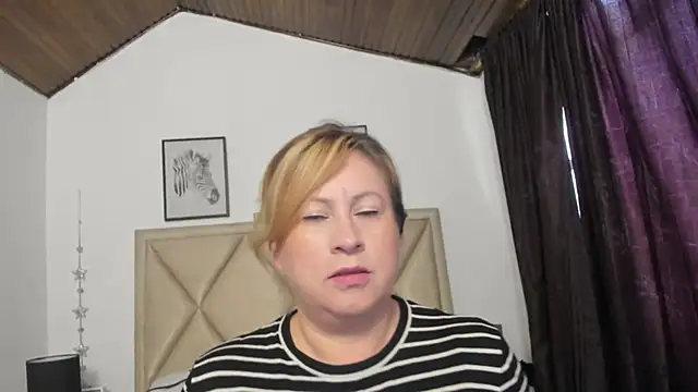 Snapshot of MonyCassius chatting on 06/08/26, 12:38 MonyCassius online show from 06/08/26, 12:38