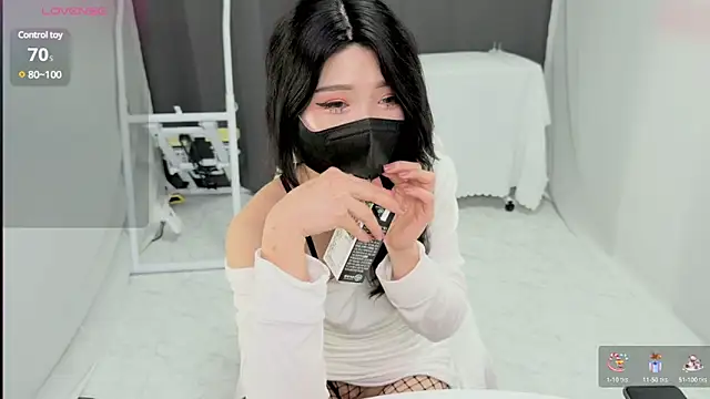 Mirai-Chan486 online show from 03/19/25, 12:45