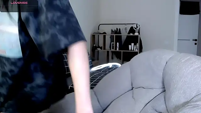 Dasha M online show from 10/16/25, 08:04