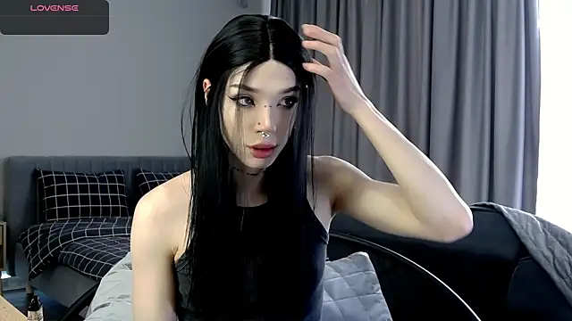 Snapshot of Dasha_M chatting on 11/18/25, 06:51 Dasha M online show from 11/18/25, 06:51