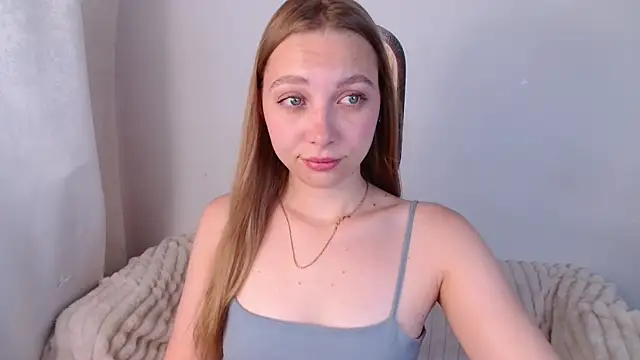 bellaa love  online show from 06/16/26, 12:13