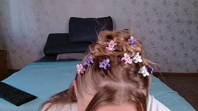 bellaa love  online show from 07/23/26, 01:58