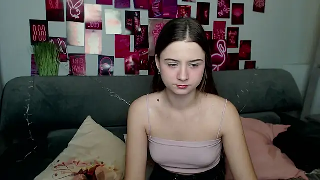 MilanaRoza online show from 10/16/25, 04:57