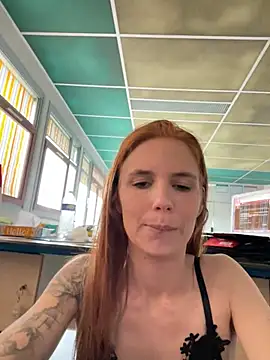 Snapshot of Redhairedteacher chatting on 01/26/25, 12:43 Redhairedteacher online show from 01/26/25, 12:43