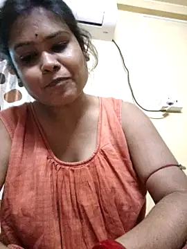 yoursweety09 online show from 01/11/25, 09:47