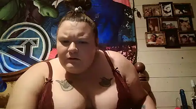 MsWetWetJones online show from 12/01/24, 05:35