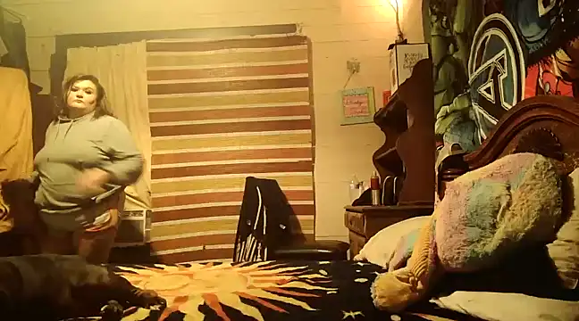 MsWetWetJones online show from 12/17/24, 03:28