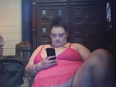 MsWetWetJones online show from 02/25/25, 12:03