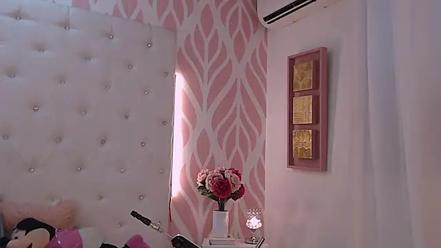 SashaDurante online show from 10/27/25, 12:09