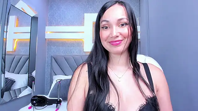 Snapshot of JessicaMilan chatting on 10/27/25, 10:36 JessicaMilan online show from 10/27/25, 10:36