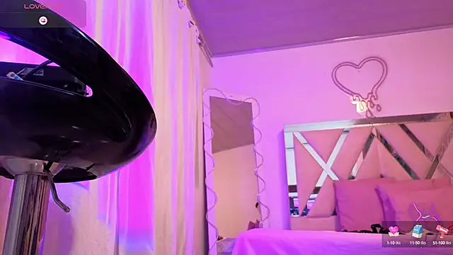 Laylafoxy tay online show from 10/14/25, 03:18