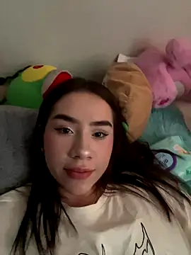 Snapshot of Im_Valen_Cute chatting on 10/26/25, 10:25 Im Valen Cute online show from 10/26/25, 10:25