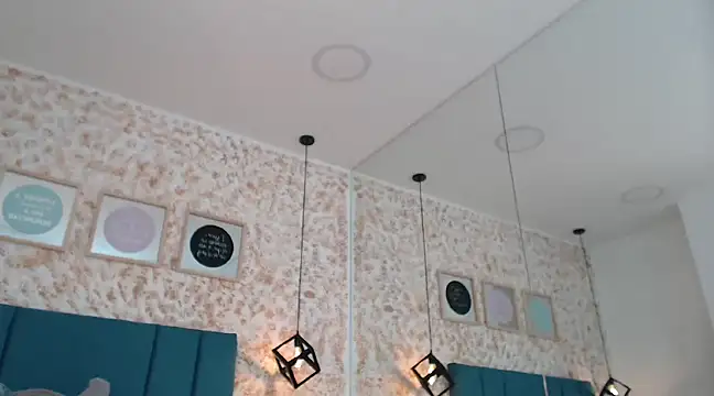 Snapshot of July_gh chatting on 12/21/24, 08:32 July gh online show from 12/21/24, 08:32