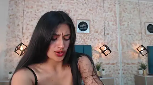 Snapshot of July_gh chatting on 12/23/24, 08:14 July gh online show from 12/23/24, 08:14