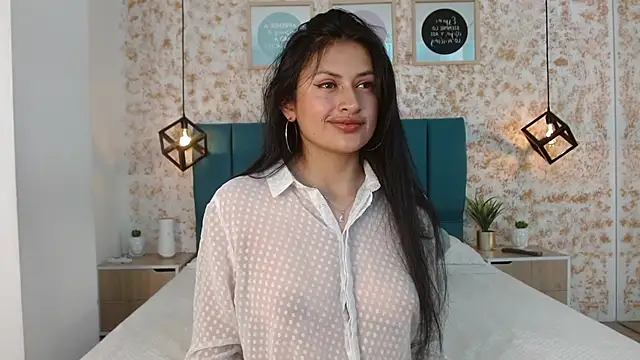 Snapshot of July_gh chatting on 02/07/25, 08:20 July gh online show from 02/07/25, 08:20