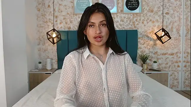 Snapshot of July_gh chatting on 02/07/25, 11:24 July gh online show from 02/07/25, 11:24