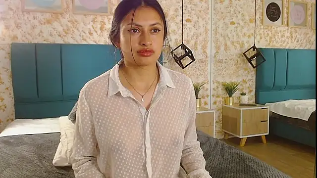 Snapshot of July_gh chatting on 03/20/25, 11:45 July gh online show from 03/20/25, 11:45