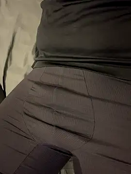 Snapshot of Dan8736 chatting on 10/10/25, 11:26 Dan8736 online show from 10/10/25, 11:26