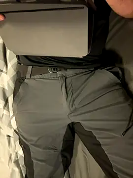 Snapshot of Dan8736 chatting on 10/22/25, 07:02 Dan8736 online show from 10/22/25, 07:02