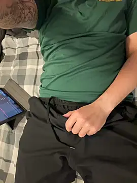 Snapshot of Dan8736 chatting on 10/25/25, 10:45 Dan8736 online show from 10/25/25, 10:45