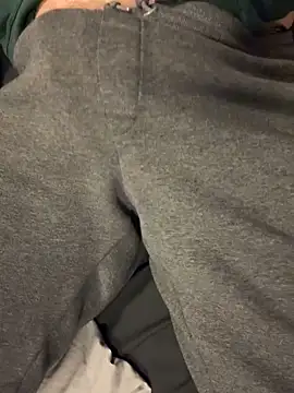 Snapshot of Dan8736 chatting on 11/19/25, 08:31 Dan8736 online show from 11/19/25, 08:31