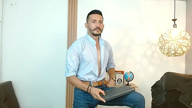 Reiko 85  online show from 01/30/25, 10:41