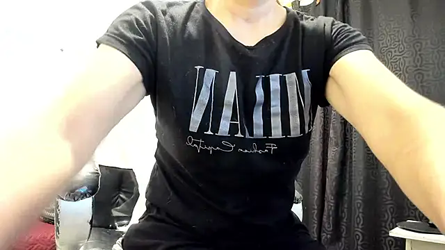 Milf karlye online show from 07/16/26, 02:06