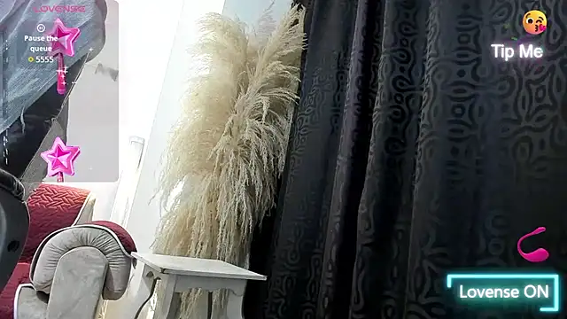 Milf karlye online show from 07/22/26, 02:58
