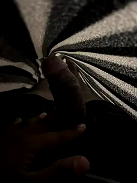 Snapshot of deshi_boybig chatting on 11/23/25, 03:45 deshi boybig online show from 11/23/25, 03:45