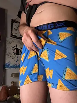 Snapshot of bootymunch333r chatting on 01/02/25, 08:28 bootymunch333r online show from 01/02/25, 08:28