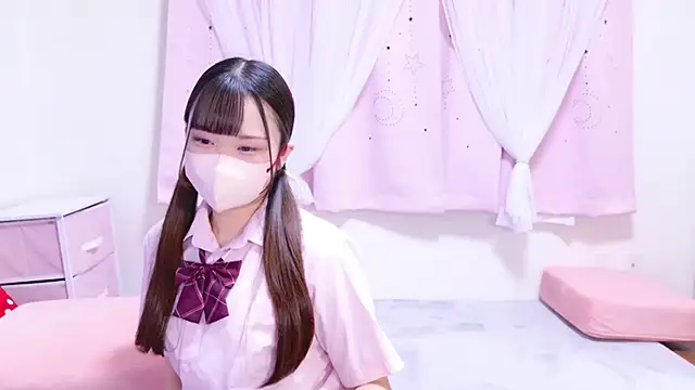 MAIKA pyon online show from 12/04/24, 10:13