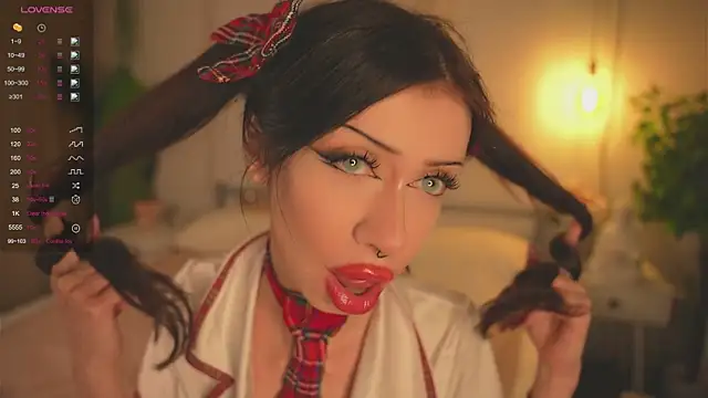 Devilsss toy online show from 10/05/25, 03:54