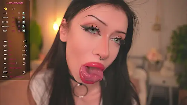 Devilsss toy online show from 10/12/25, 03:44