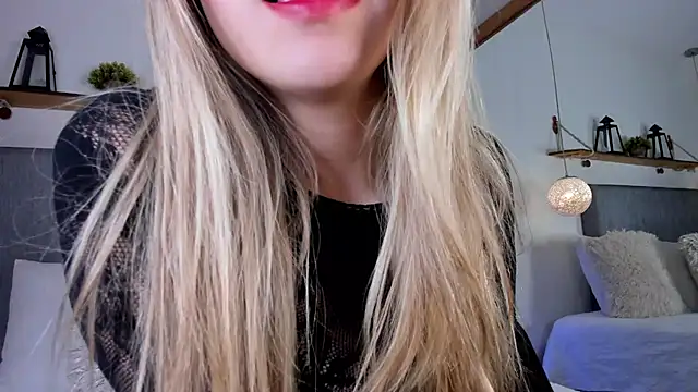 SaraWesst online show from 02/13/25, 12:00