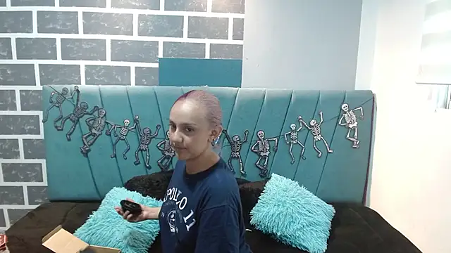 Alterego1   online show from 10/25/25, 12:13