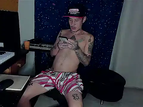 Snapshot of patrik_tattoo_ chatting on 01/29/25, 02:19 patrik tattoo online show from 01/29/25, 02:19