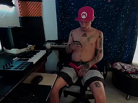 Snapshot of patrik_tattoo_ chatting on 02/22/25, 05:02 patrik tattoo online show from 02/22/25, 05:02