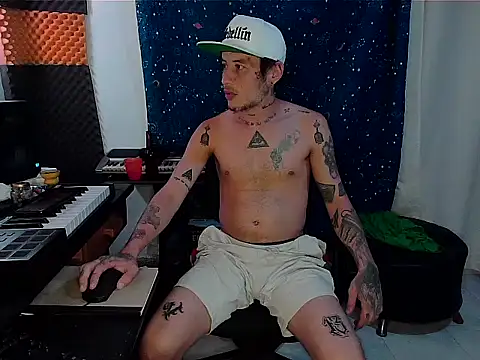 Snapshot of patrik_tattoo_ chatting on 02/23/25, 02:29 patrik tattoo online show from 02/23/25, 02:29