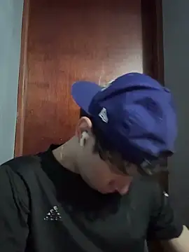 Omaaaaaaa00001 online show from 10/03/25, 04:15