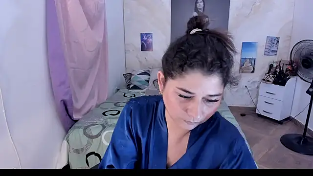 alinabozz1 online show from 02/28/26, 01:39