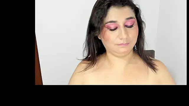 alinabozz1 online show from 06/30/26, 03:51