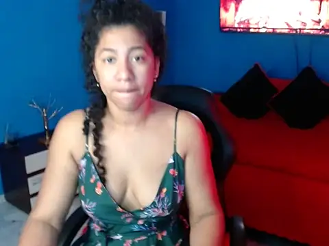 bellacrespalatina online show from 11/08/25, 04:40