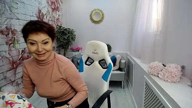 Snapshot of Cutie_Asya chatting on 10/02/25, 04:08 Cutie Asya online show from 10/02/25, 04:08
