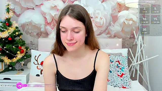 Snapshot of JaneBrowni chatting on 12/30/24, 04:40 JaneBrowni online show from 12/30/24, 04:40