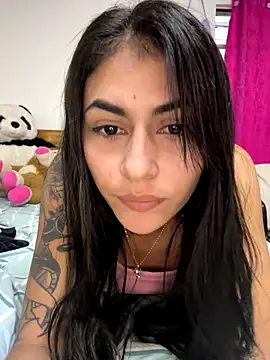 emilie xx  online show from 10/01/25, 08:04