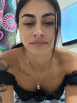 emilie xx  online show from 10/06/25, 05:43