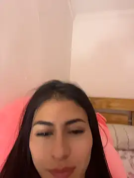 emilie xx  online show from 05/25/26, 04:51